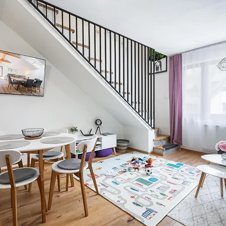 شقة Klea - 24h Reception - 2 Floors - Fireplace - Washer - Lots Of Attractions In The Area